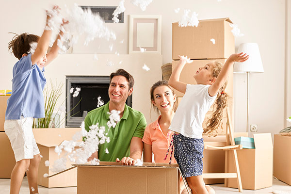 Finding and Booking a Reliable Long Distance Mover  Magic Moving